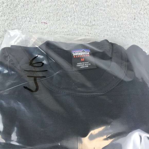 Vintage Patagonia Shirt Mens M Black Capilene Base Layer Active Long Sleeve - Picture 8 of 8